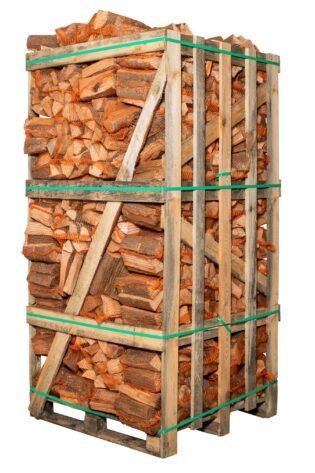 Produkteigenschaften Einsatzweck Heizen Lagerart Sack und Palette Nachhaltigkeit Rollenholz aus nachhaltiger Forstwirtschaft, FSC Zertifikat FSC Holzart Birke Holzlänge 25 cm Gewicht 768 kg Volumen 80 Sack á 22 Liter Brennwert ca. 3600 kWhPal, 4,3 kWhkg Einzelpackmaß (LxBxH) 54cm x 25cm x 18cm Wassergehalt 11 % - trocken Restfeuchte 12 % - trocken Art der Trocknung kammergetrocknet Verbrauchsfertigkeit sofort gebrauchsfertig Lagerfähigkeit dauerhaft lagerstabil, trocken lagern Gewicht inkl. Verpackung 778 kg Brennholz Birke 25 cm 80 Sack Palette